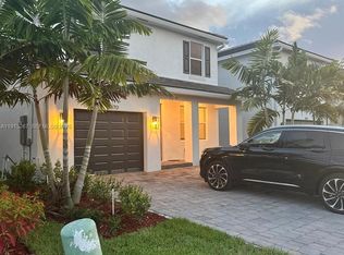 1683 SE 7th Ln, Homestead, FL 33033