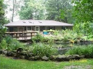 14826 S Rider Rd, Burton, OH 44021