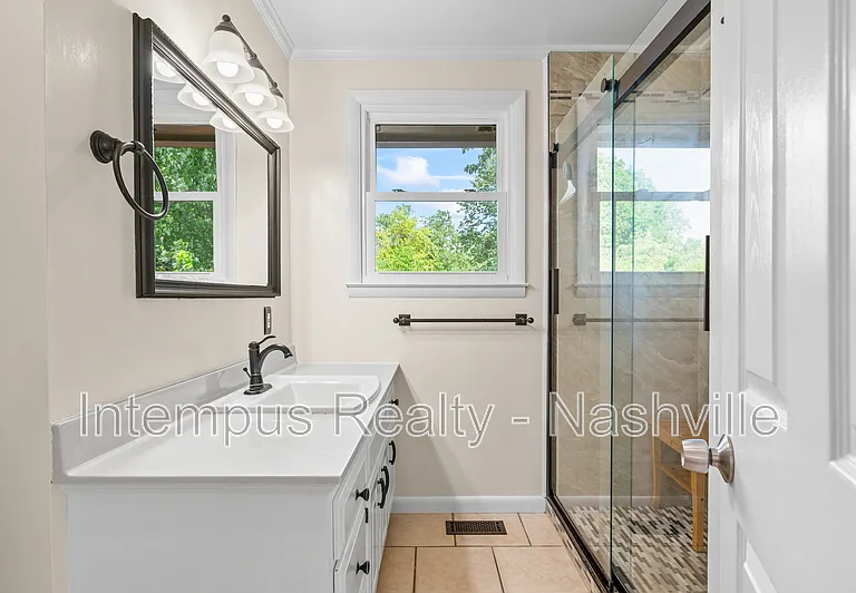 7020 Bonnamere Dr — Photo 11