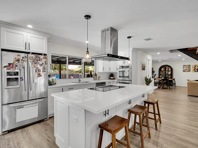 10108 SW 53rd Ct — Photo 9