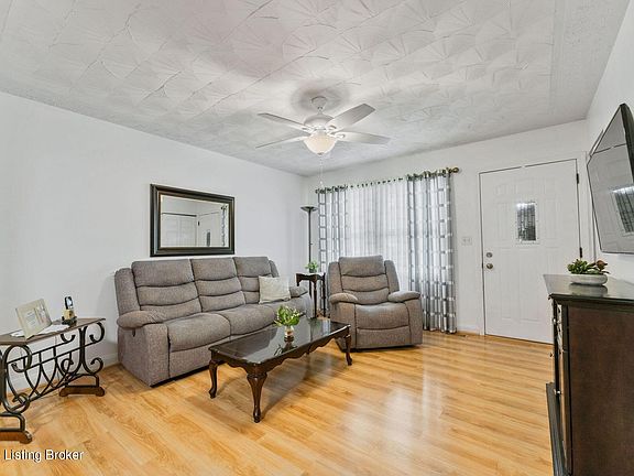 5th image of 9606 Britannia Ct