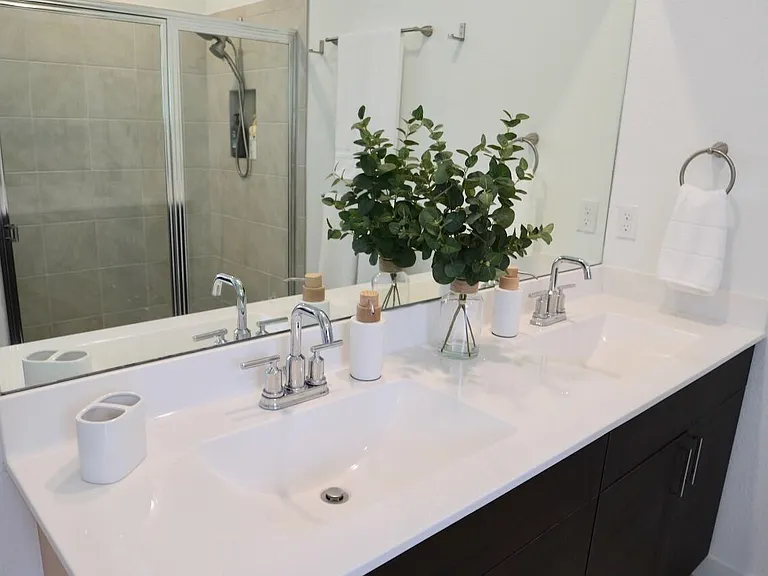 1753 NE White Pine Ter — Photo 25