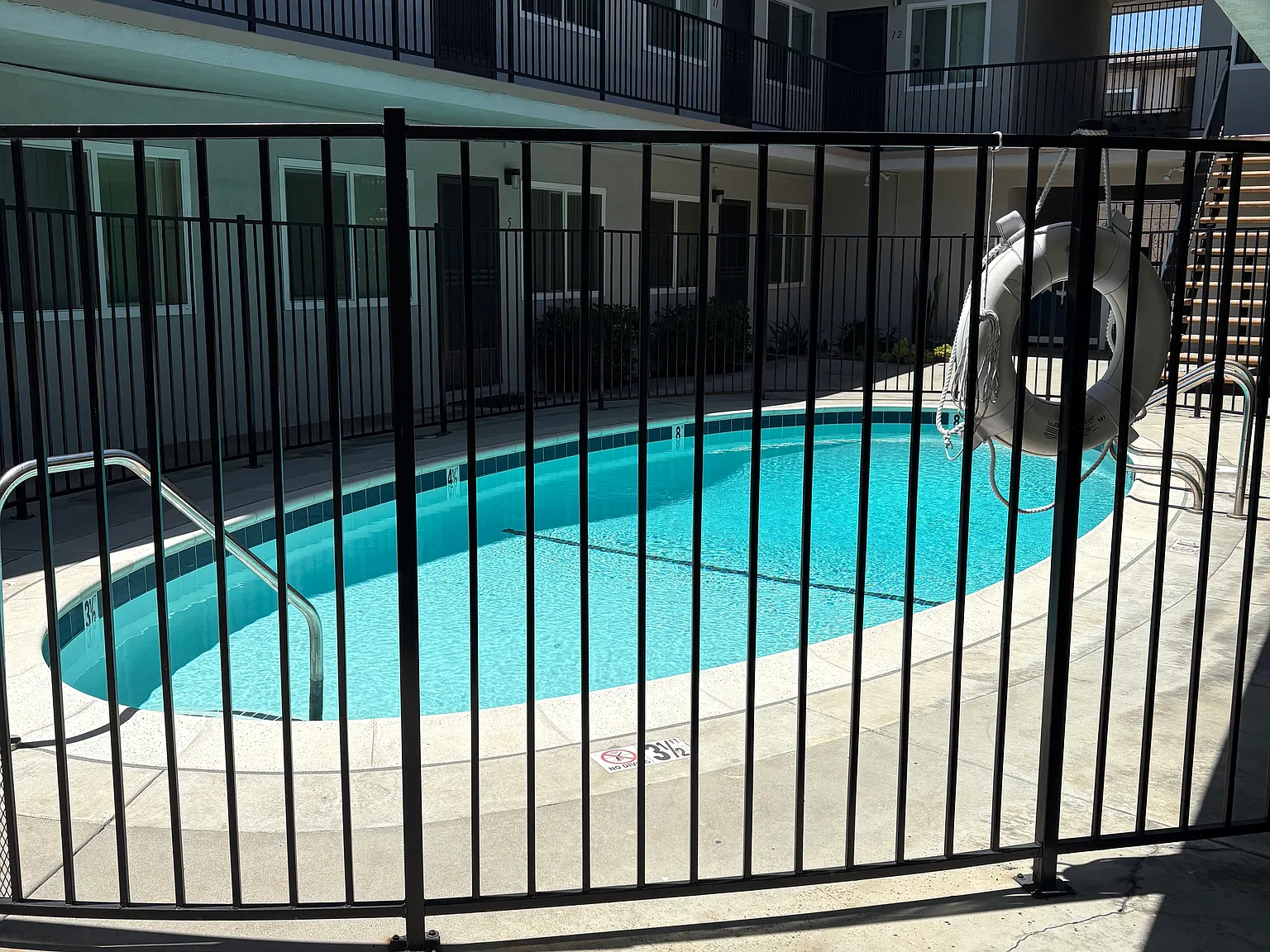 1 bed, 550 sqft, $1,750 — Photo 3