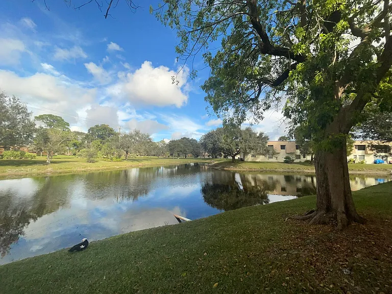 4185 Oak Terrace Dr — Photo 11