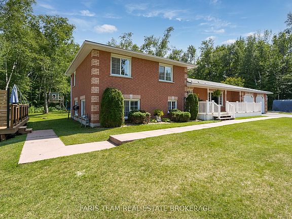 4th image of 1765 Flos Cres #4-W