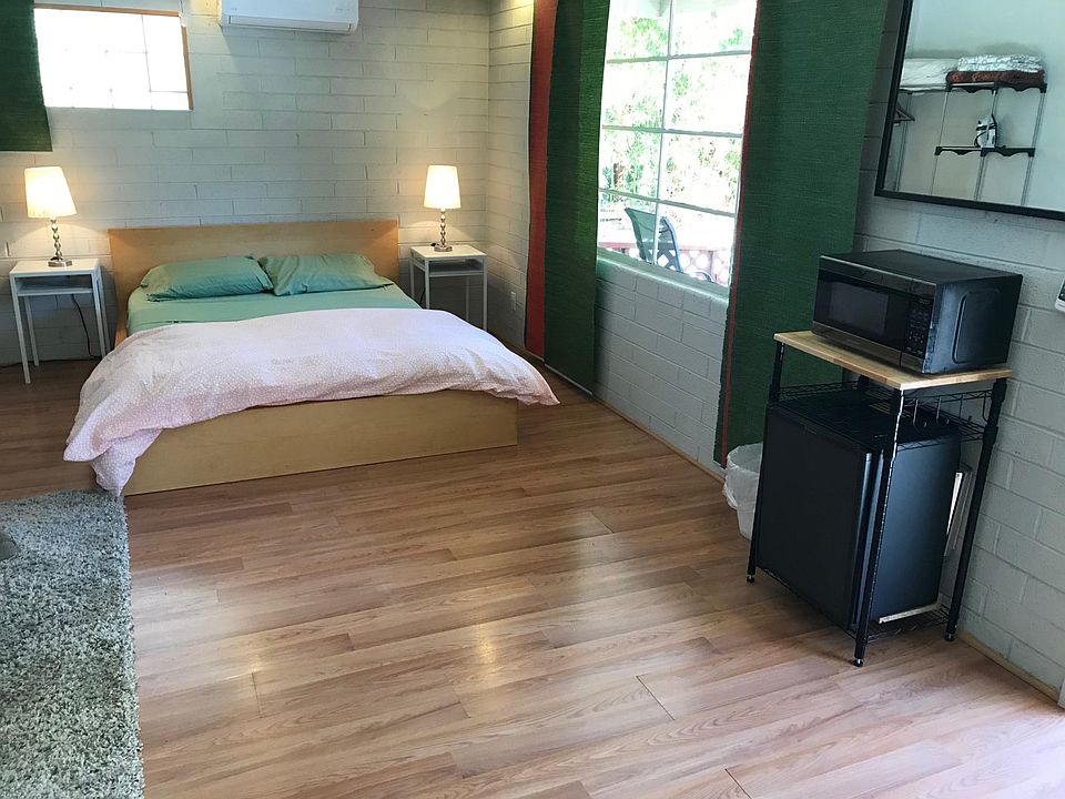 1st image of 830 E Maryland Ave #4A