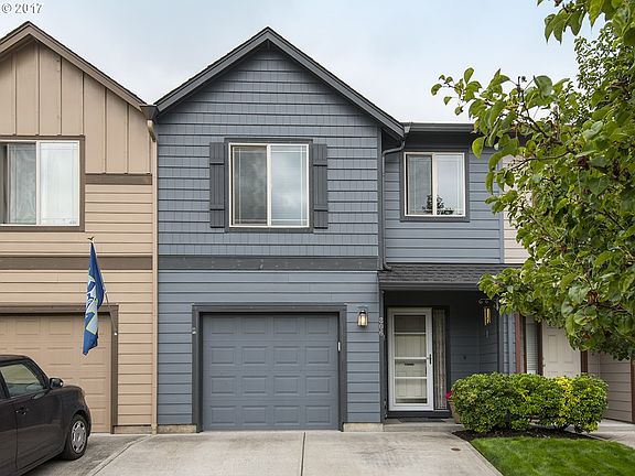 2nd image of 806 NE 109th Ct