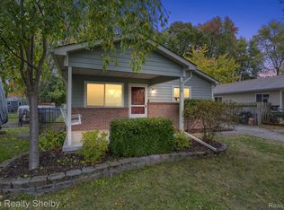 920 Liberty St, Algonac, MI