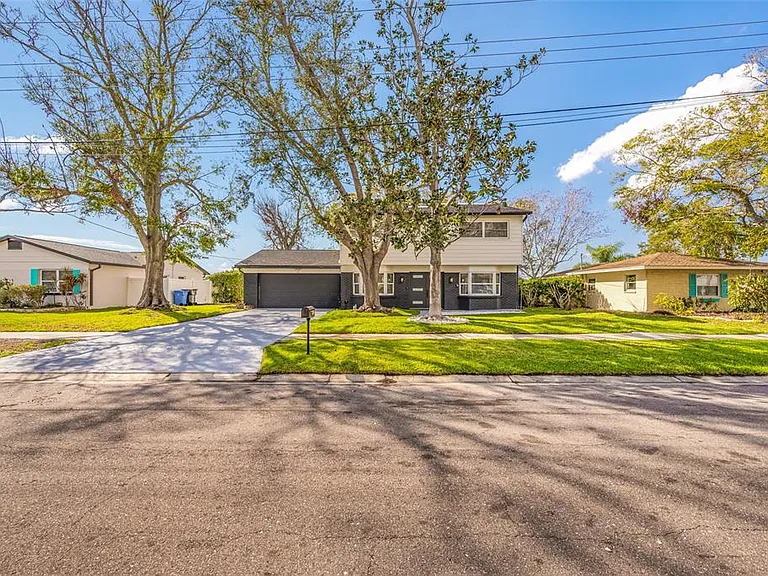 4622 Bay Crest Dr — Photo 52