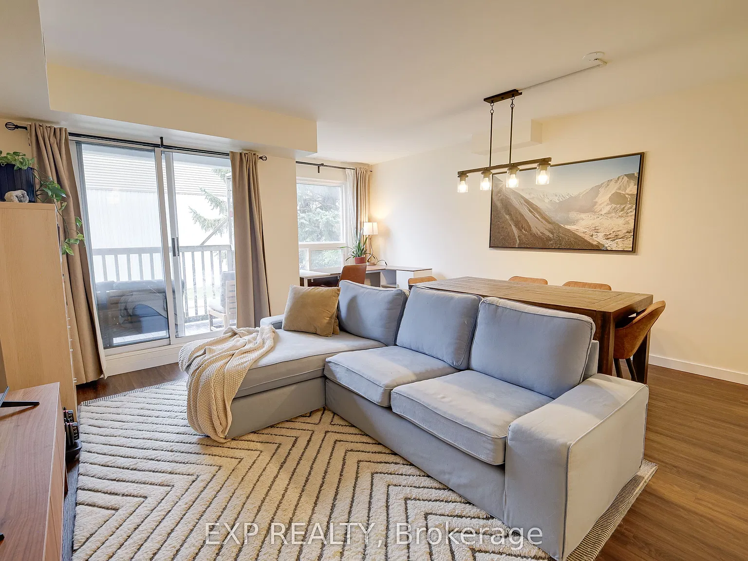 2 bed, $2,600 — Photo 4