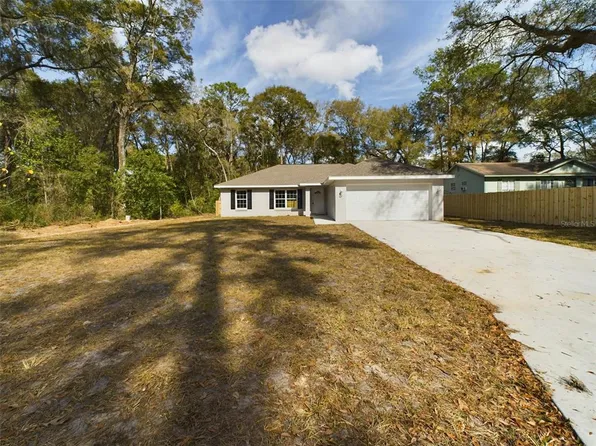 5933 NW 63rd Pl, Ocala, FL 34482