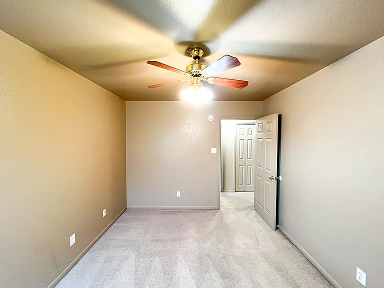 1305 Nicholas Cir #A — Photo 26
