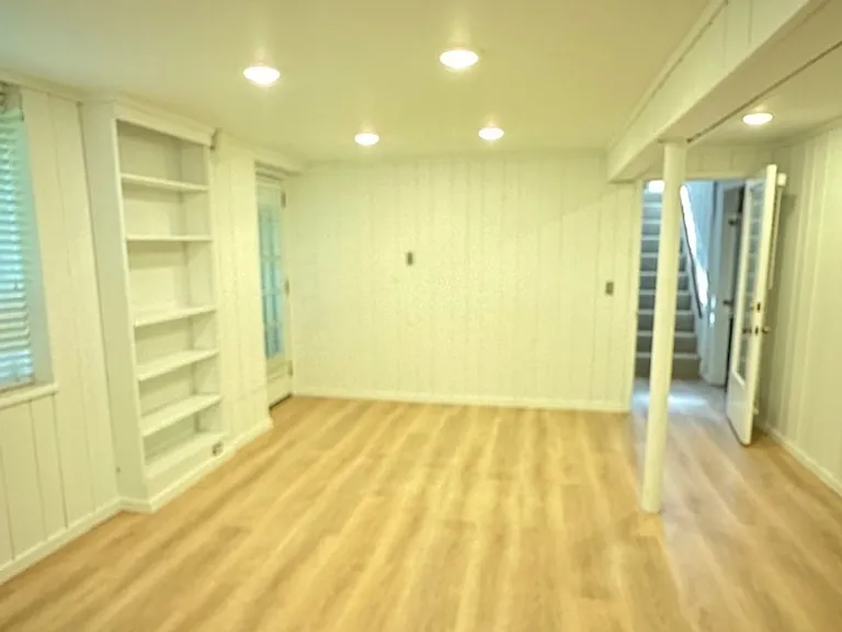 4200 Brookside Ave — Photo 21