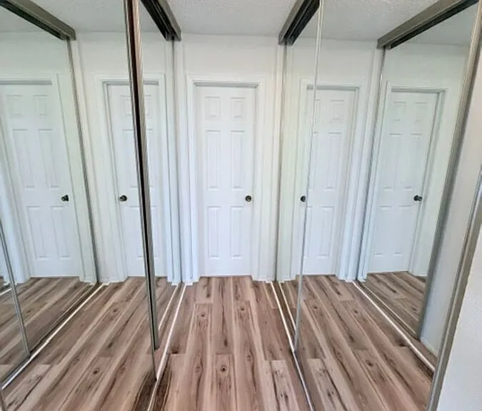 1202 Royal Crest Dr — Photo 34