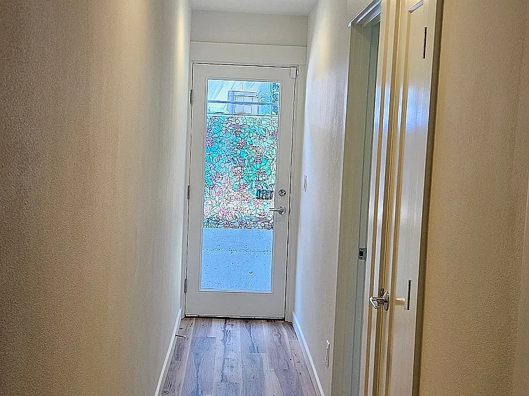 1310 Yakima Ave S — Photo 12