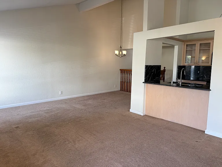 Living room / Dining Area (Floor 2)