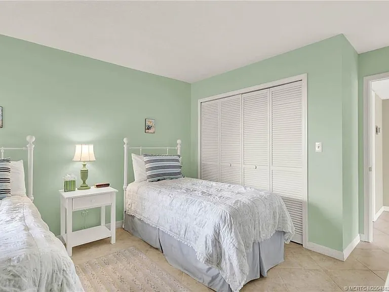 10044 S Ocean Dr #907 — Photo 34