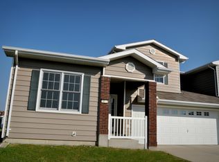 132 Shawnee Rd APT 1, Minot Afb, ND 58704