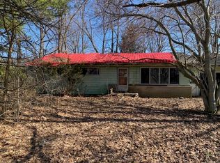 4576 E Snow Rd, Berrien Springs, MI 49103