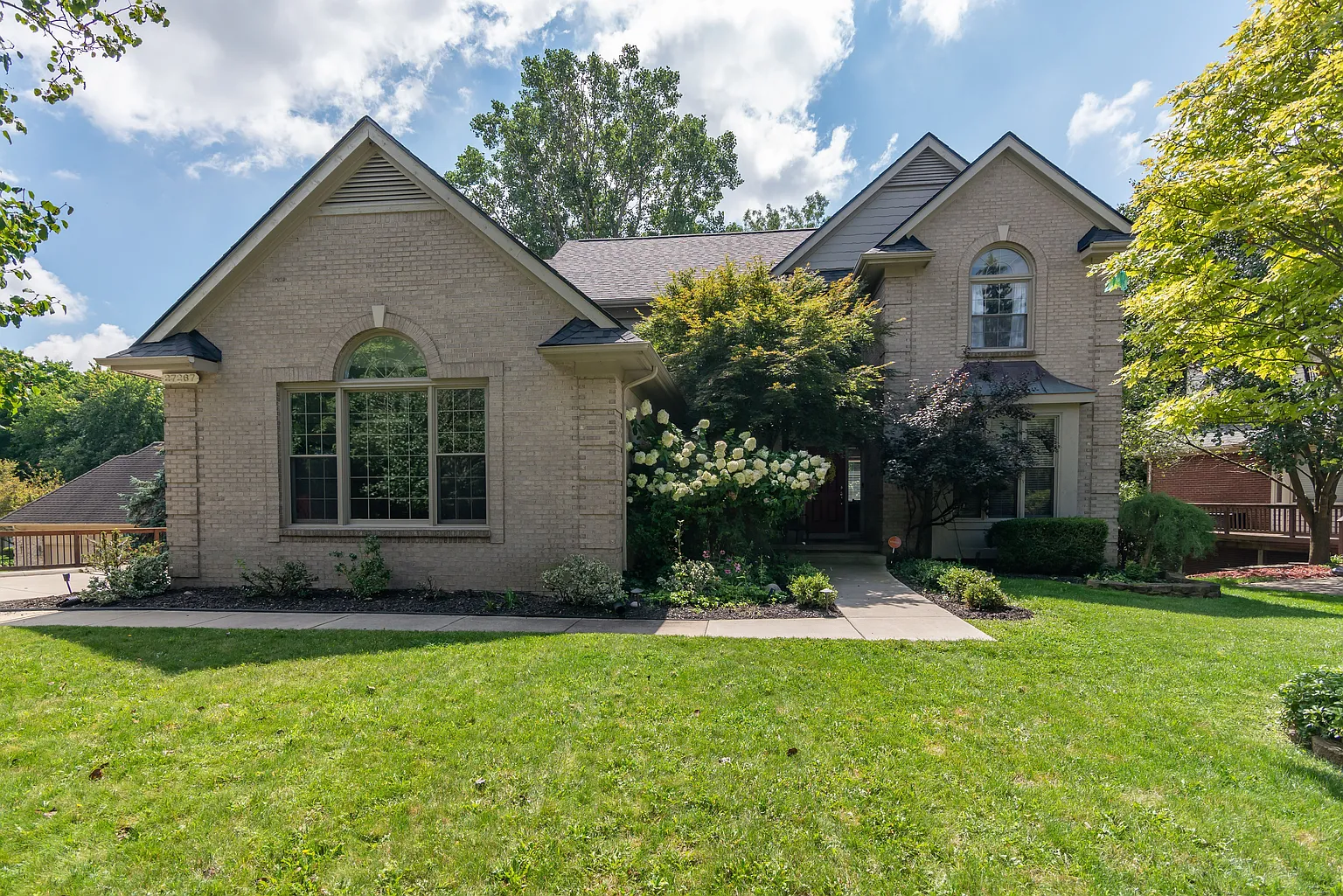 27267 Cambridge Ln photo 1