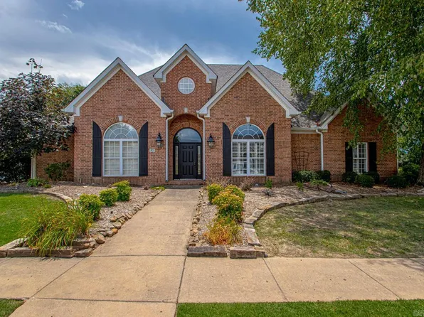 823 Colonial Dr, Bryant, AR 72022