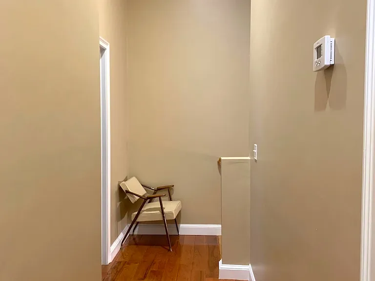 70 Pitman St — Photo 13