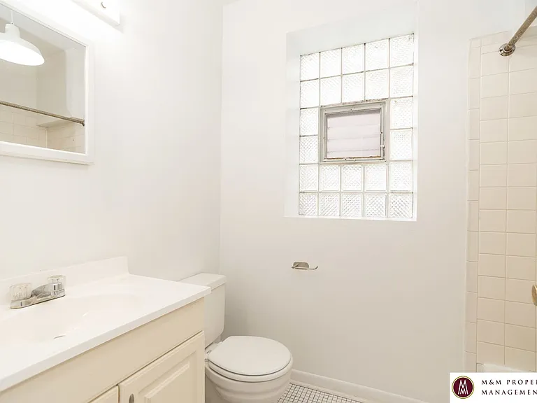811 S Bishop St — Photo 13