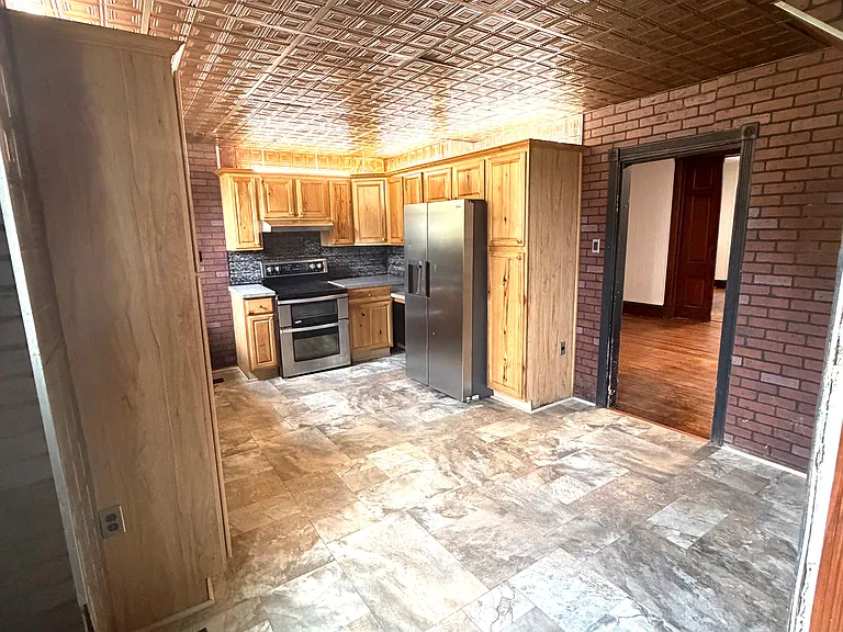 55 East Ave — Photo 6