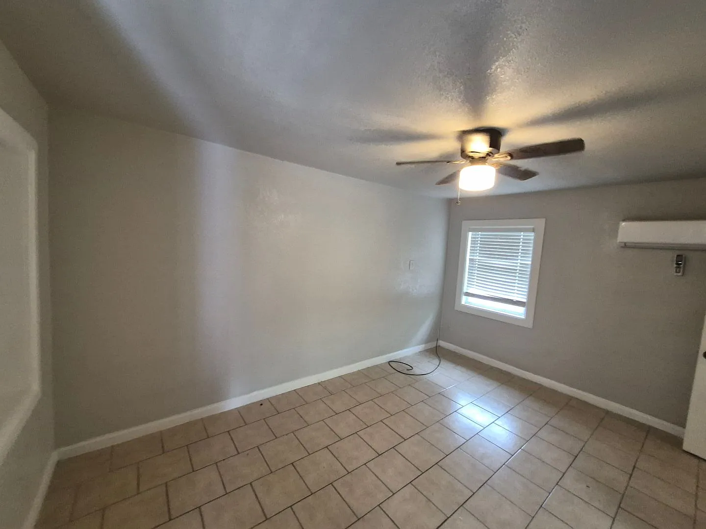 115 Caldwell St. #7, San Antonio, TX. 78223 — Photo 4
