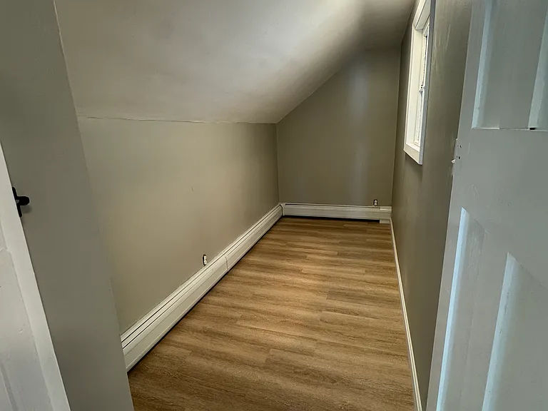 199 Maxfield St #3 — Photo 7