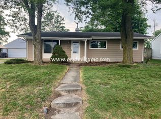 6220 Chatham Dr, Fort Wayne, IN 46816