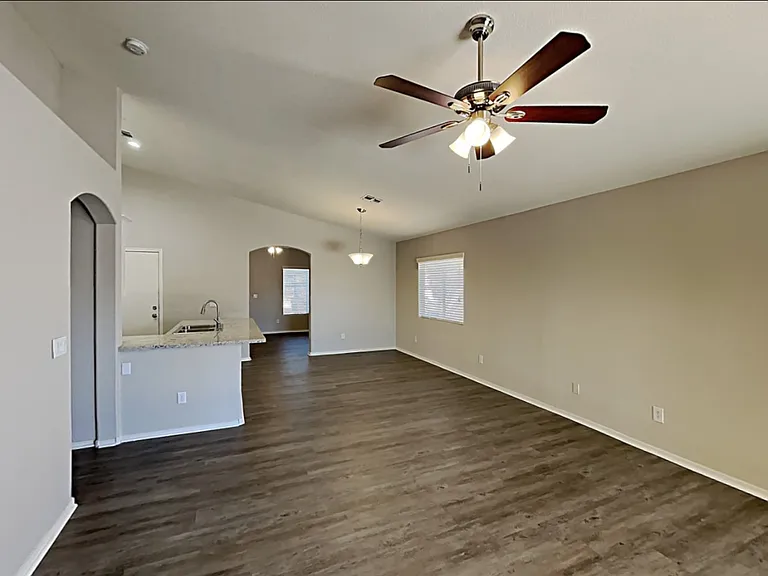 540 Red Admiral Ln — Photo 2