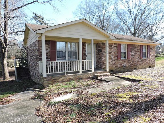 2nd image of 2326 Rosalyn Dr