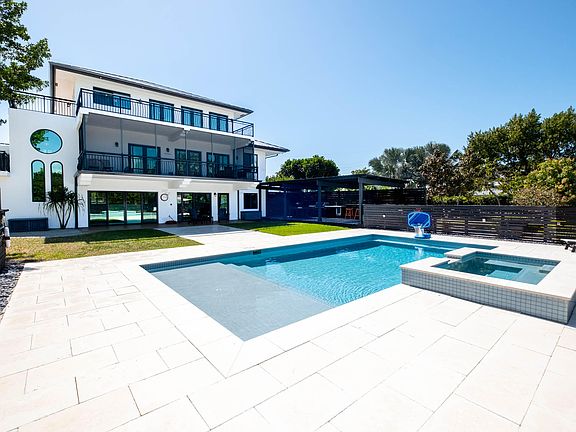 5th image of 55 Ocean Front Dr