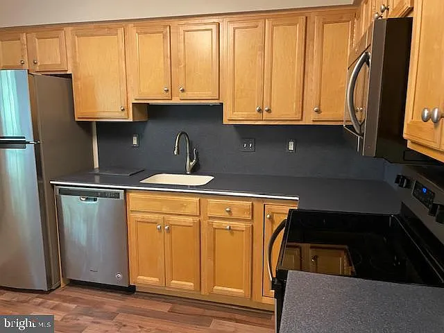 1117 Wildpark Ave — Photo 11