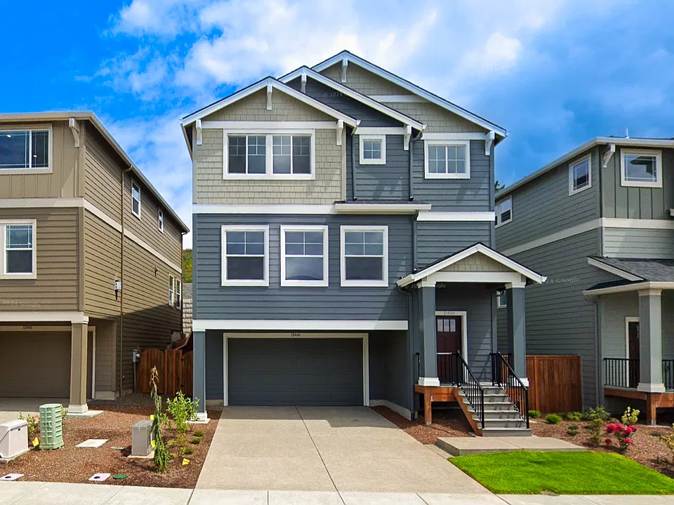 12460 SW Silvertip St