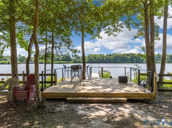 14843 Shorewood Ct, Midlothian, VA 23112