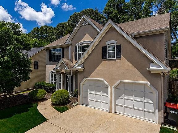 2nd image of 2275 Wickingham Dr NE