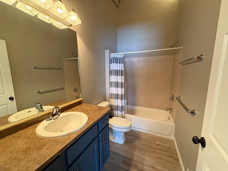461 Enterprise St #E — Photo 7