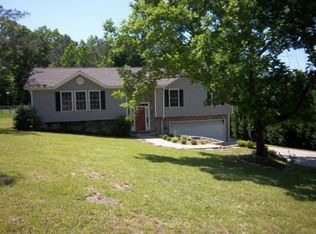 820 Brent Ln, Dalton, GA 30720