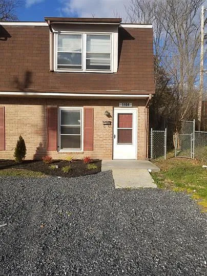 Building Photo - 1104 Franklin St #1