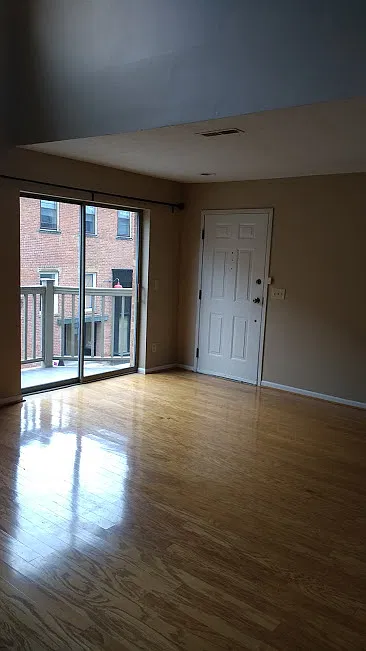 2 bed, 2.5 bath, 1395 sqft, $1,995 — Photo 4