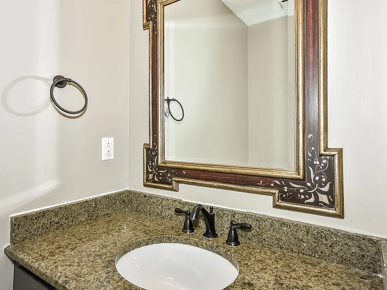 142 S Birchwood Dr — Photo 19