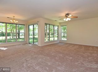 8222 Winstead Pl APT 102, Manassas, VA 20109