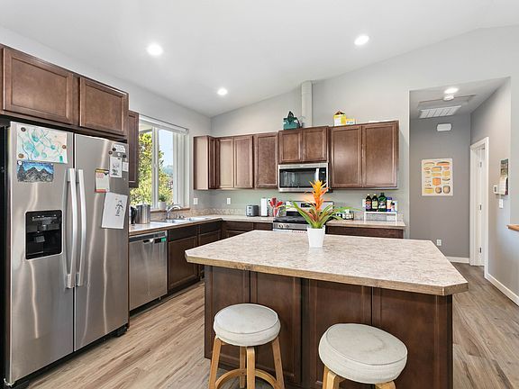 5th image of 115 N 34th St