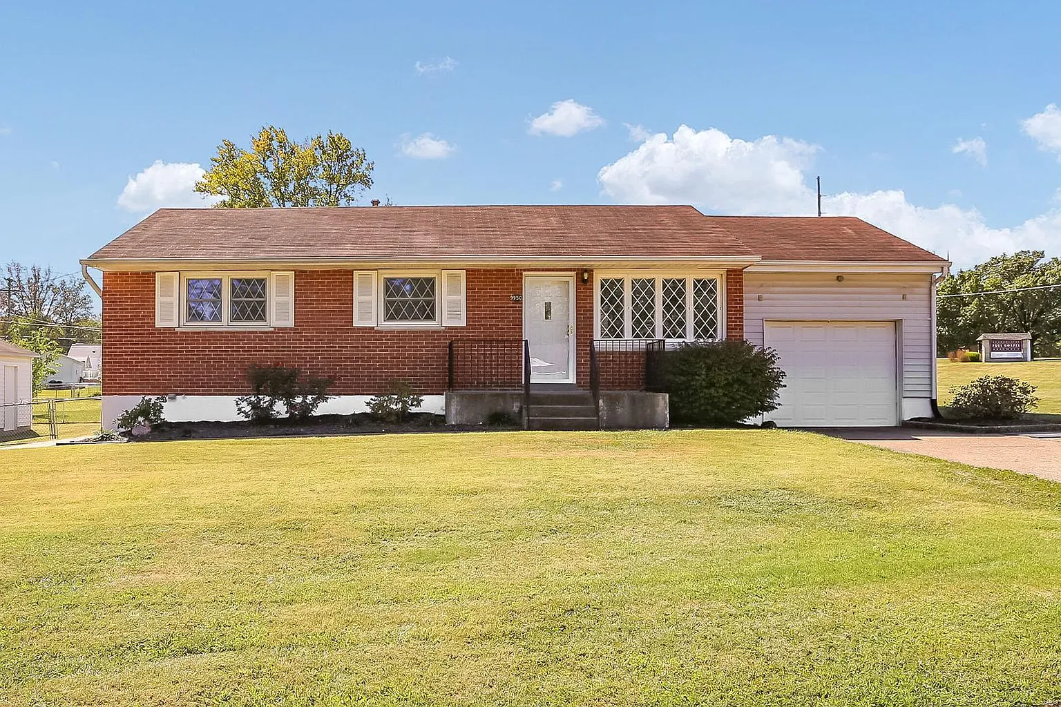 9950 Slevin Ln photo 1
