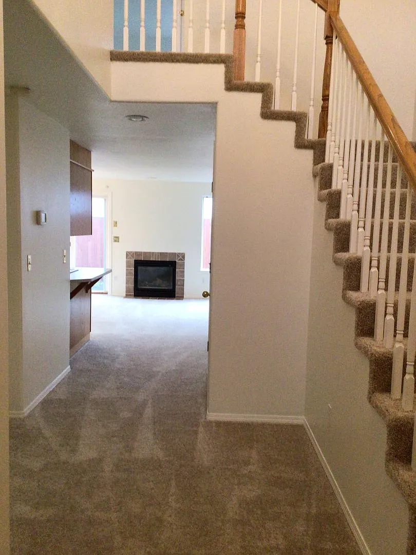 Availalbe Now - Two Bedroom And Two Bath Duplex Unit In Bolton Estates — Photo 2