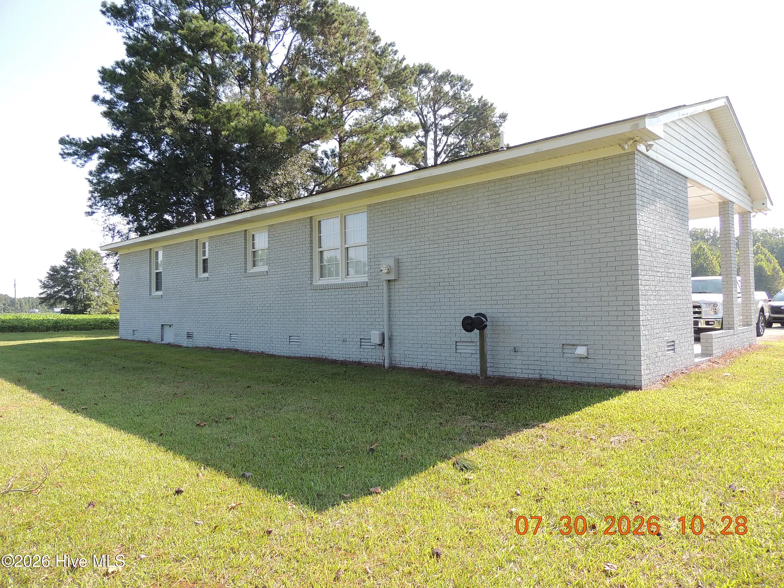 3 bed, 2.0 bath, $1,450 — Photo 2