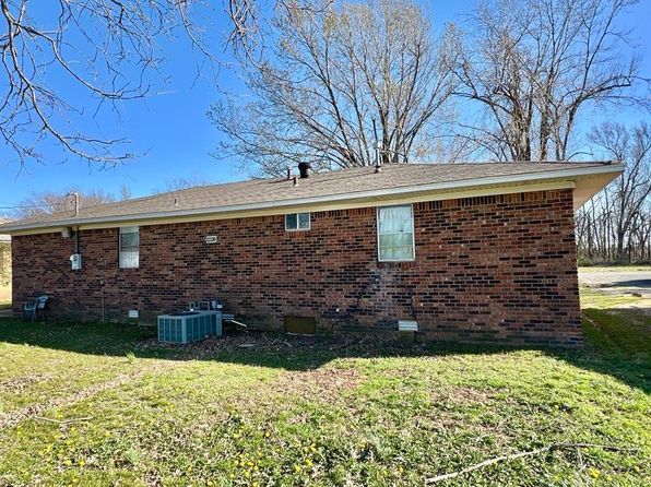 209 Sneed St, Marked Tree, AR 72365
