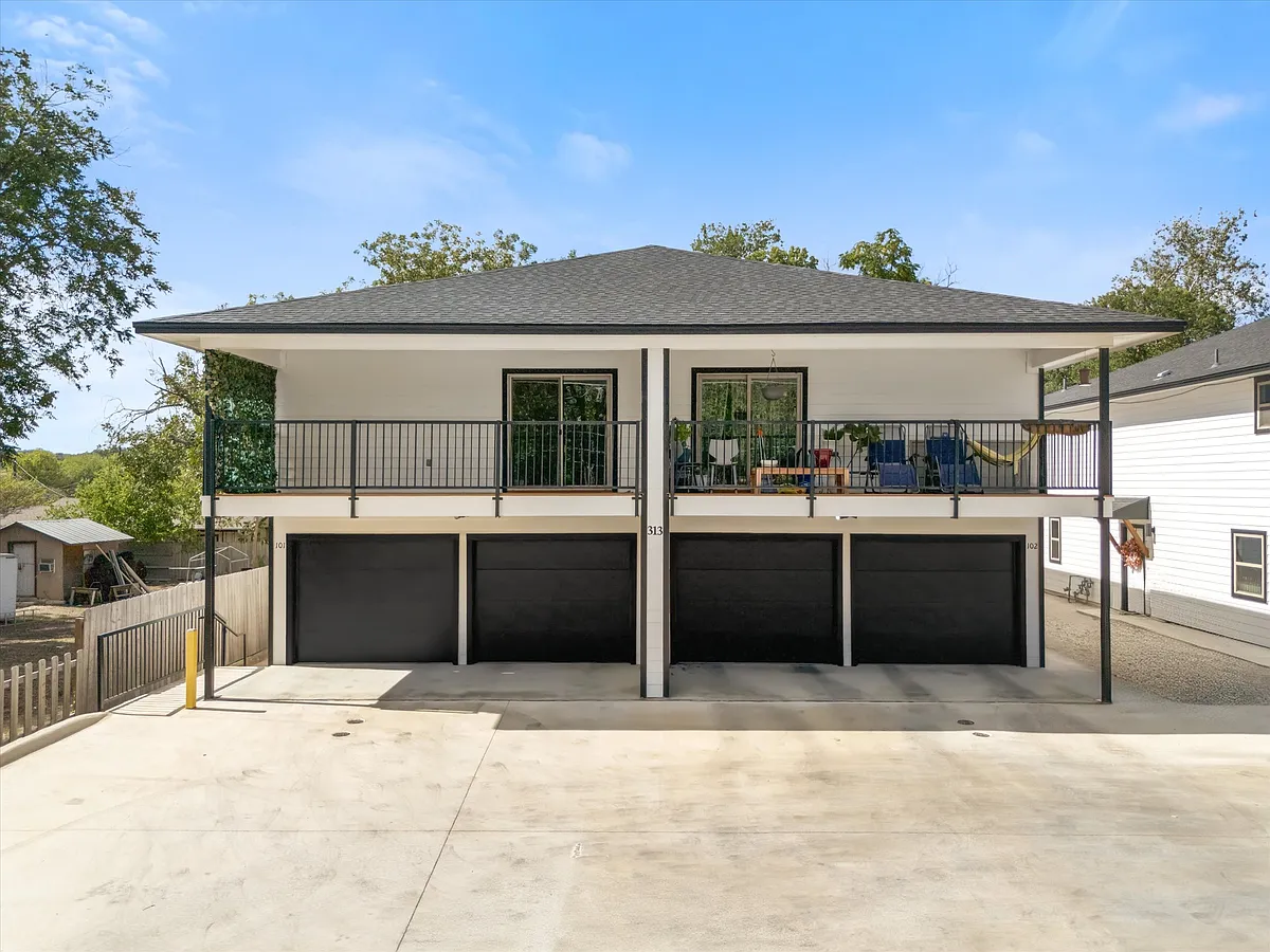 Building Photo - 317 Mill St #101